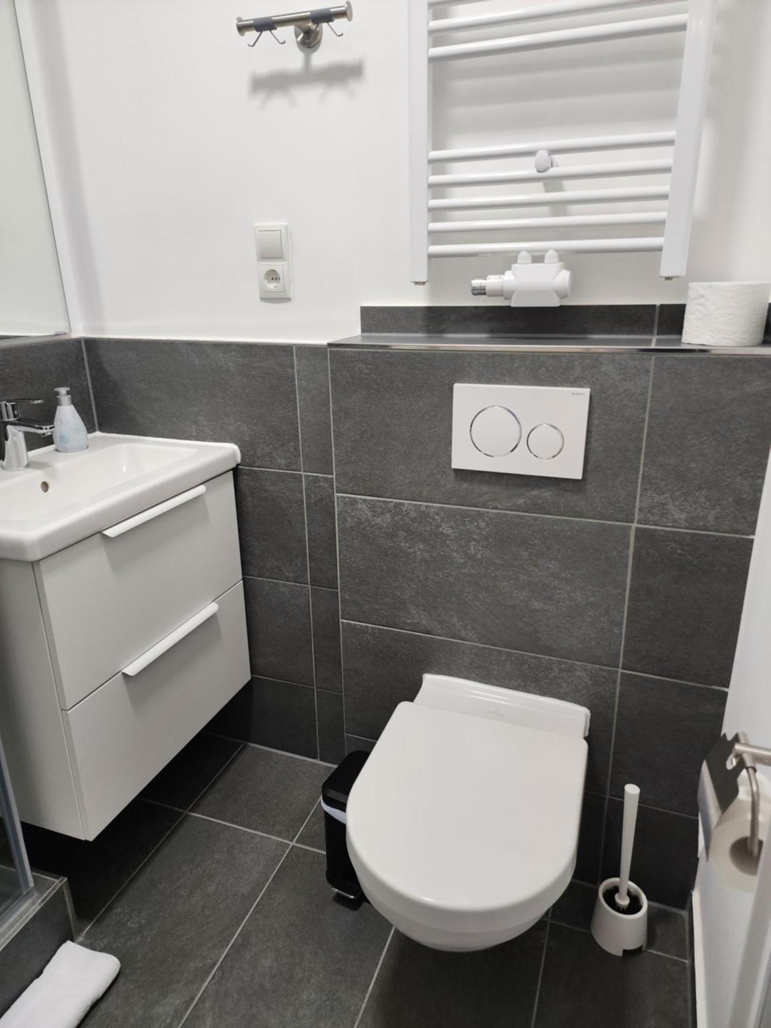 Davin City Aparments - Self-Check-In Hamburg Ngoại thất bức ảnh