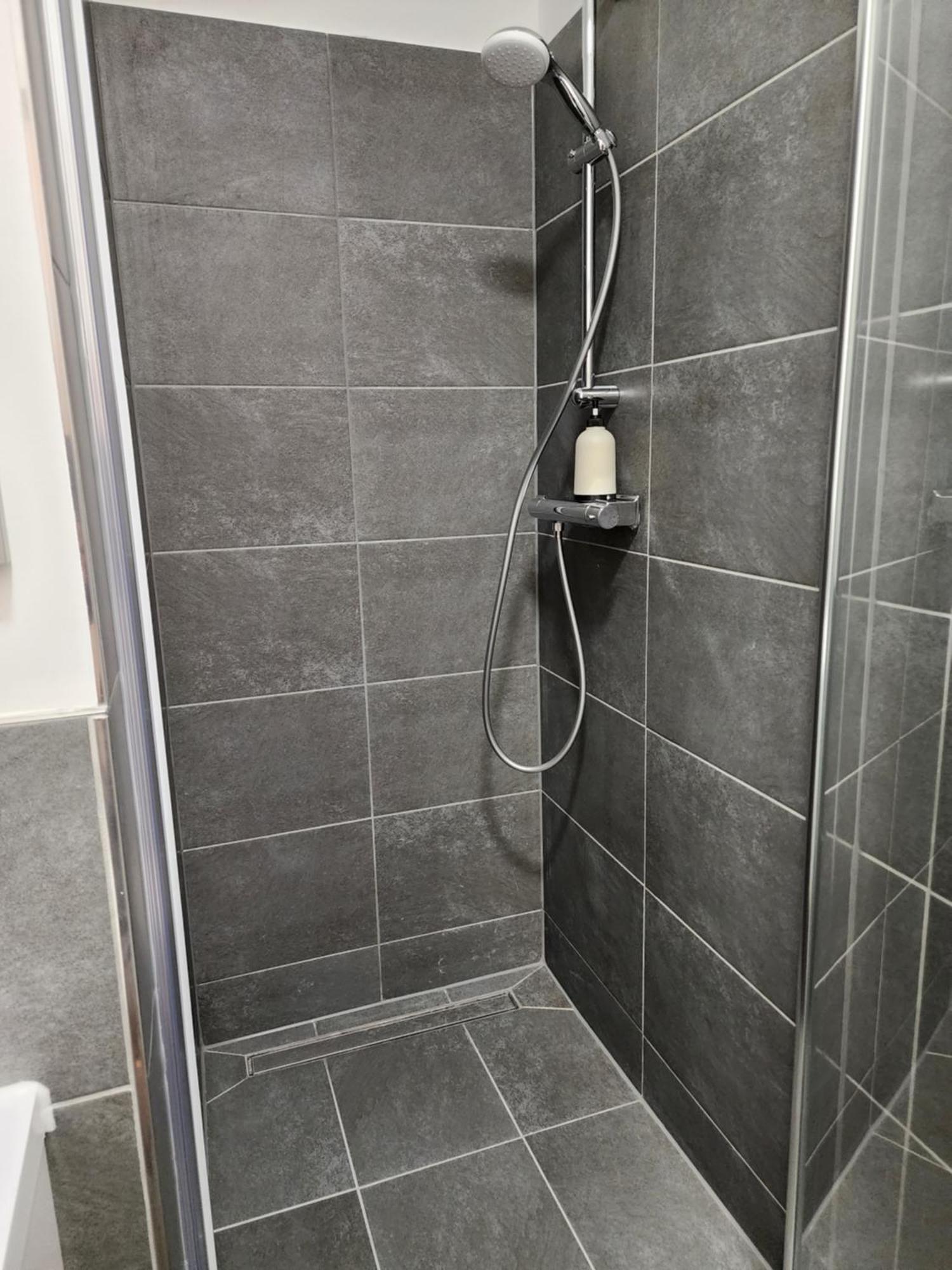 Davin City Aparments - Self-Check-In Hamburg Ngoại thất bức ảnh