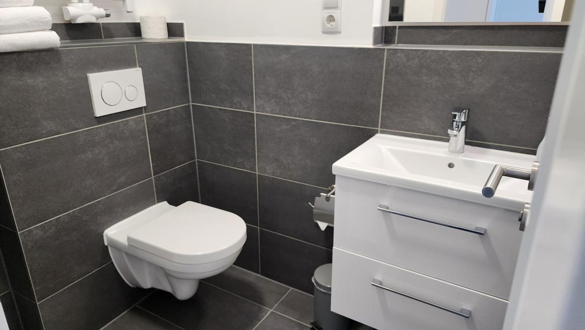 Davin City Aparments - Self-Check-In Hamburg Ngoại thất bức ảnh